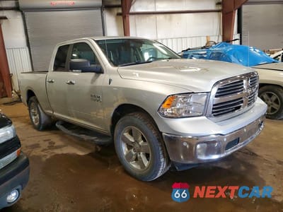 Czwarte zdjęcie samochodu z boku: 2018 RAM 1500 SLT VIN:1C6RR7GG6JS310532 - miniatura