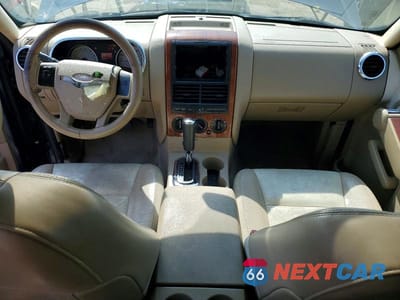 Zdjęcie 8 z 13 samochodu: 2007 FORD EXPLORER EDDIE BAUER VIN:1FMEU64E47UB43051 - miniatura
