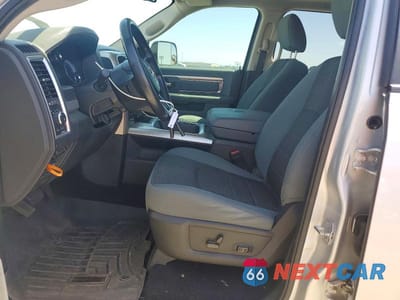Zdjęcie 7 z 12 samochodu: 2017 RAM 1500 SLT VIN:1C6RR7LM7HS879427 - miniatura