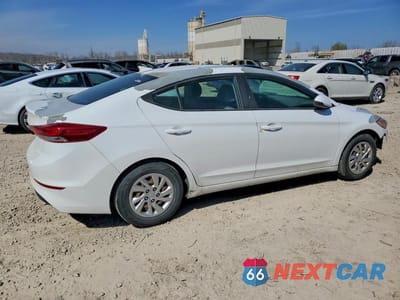 Trzecie zdjęcie samochodu z tyłu: 2017 HYUNDAI ELANTRA SE VIN:5NPD74LF2HH070151 - miniatura