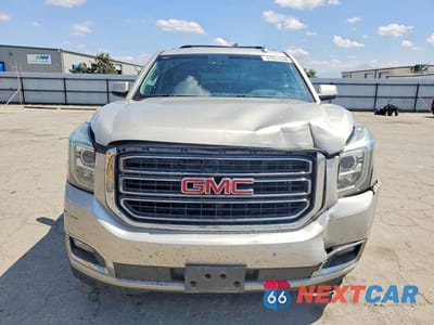 Piąte zdjęcie samochodu w środku: 2017 GMC YUKON XL K1500 SLT VIN:1GKS2GKC9HR186362 - miniatura