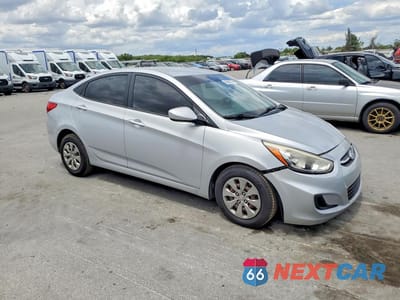Czwarte zdjęcie samochodu z boku: 2016 HYUNDAI ACCENT SE VIN:KMHCT4AE6GU979821 - miniatura