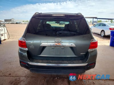 Zdjęcie 6 z 12 samochodu: 2013 TOYOTA HIGHLANDER SE VIN:5TDBK3EH4DS265476 - miniatura