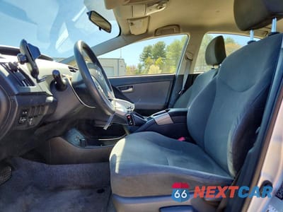 Zdjęcie 7 z 12 samochodu: 2012 TOYOTA PRIUS TWO VIN:JTDKN3DU6C5474664 - miniatura