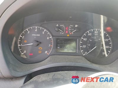 Zdjęcie 9 z 11 samochodu: 2016 NISSAN SENTRA S VIN:3N1AB7AP9GY330290 - miniatura