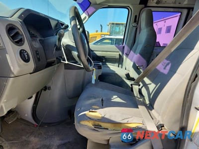 Zdjęcie 7 z 12 samochodu: 2010 FORD E250 DELIVERY VAN VIN:1FTNE2EW2ADA41420 - miniatura