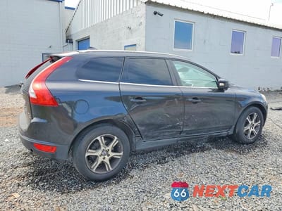 Trzecie zdjęcie samochodu z tyłu: 2013 VOLVO XC60 T6 VIN:YV4902DZ6D2441506 - miniatura