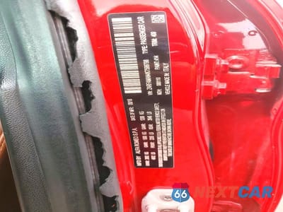 Zdjęcie 12 z 12 samochodu: 2019 ALFA ROMEO GIULIA VIN:ZARFAMAN4K7599798 - miniatura