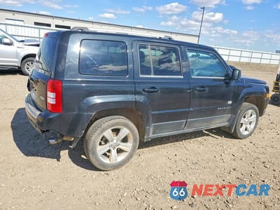 Trzecie zdjęcie samochodu z tyłu: 2011 JEEP PATRIOT LATITUDE VIN:1J4NF4GB2BD167114 - miniatura