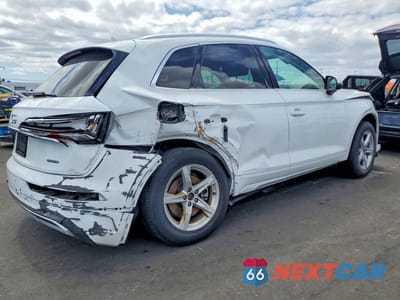 Trzecie zdjęcie samochodu z tyłu: 2021 AUDI Q5 PREMIUM VIN:WA1AAAFY4M2124040 - miniatura