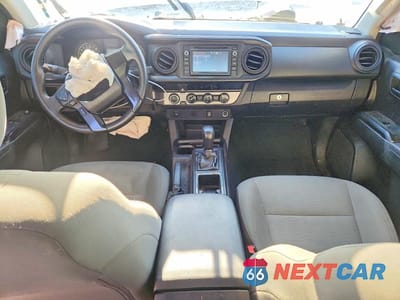 Zdjęcie 8 z 12 samochodu: 2016 TOYOTA TACOMA SR VIN:5TFSX5EN1GX042233 - miniatura