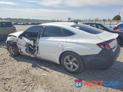 Drugie zdjęcie samochodu z przodu: 2021 HYUNDAI SONATA SE VIN:5NPEG4JA1MH075184 - miniatura