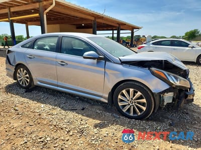 Czwarte zdjęcie samochodu z boku: 2016 HYUNDAI SONATA SPORT VIN:5NPE34AF2GH260792 - miniatura