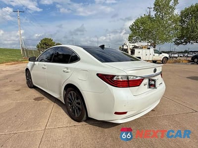 Trzecie zdjęcie samochodu z tyłu: 2015 LEXUS ES 300H VIN:JTHBW1GG7F2080991 - miniatura