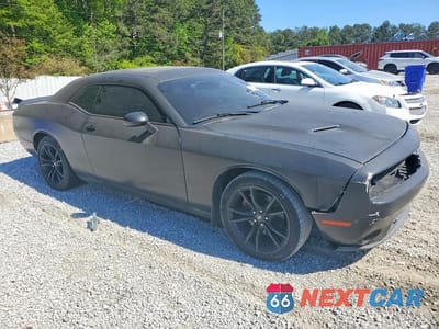 Czwarte zdjęcie samochodu z boku: 2017 DODGE CHALLENGER SXT VIN:2C3CDZAG9HH600111 - miniatura