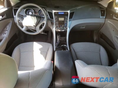 Zdjęcie 8 z 12 samochodu: 2011 HYUNDAI SONATA GLS VIN:5NPEB4AC3BH231710 - miniatura