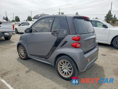 Drugie zdjęcie samochodu z przodu: 2014 SMART FORTWO VIN:WMEEJ9AA3EK729623 - miniatura