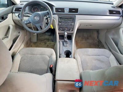 Zdjęcie 8 z 12 samochodu: 2013 VOLKSWAGEN PASSAT S VIN:1VWAH7A37DC008774 - miniatura