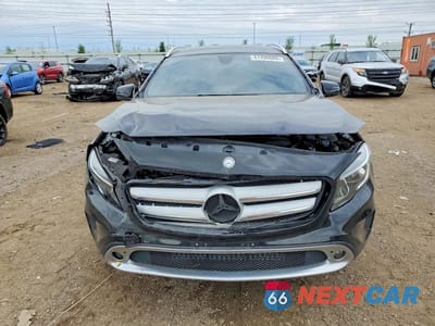 Piąte zdjęcie samochodu w środku: 2016 MERCEDES-BENZ GLA 250 VIN:WDCTG4EB6GJ218856 - miniatura
