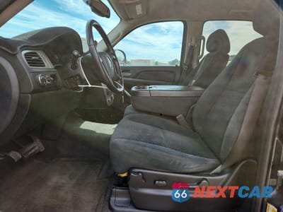 Zdjęcie 7 z 12 samochodu: 2008 CHEVROLET TAHOE C1500 VIN:1GNFC13058J156017 - miniatura