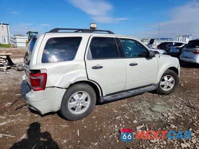 Trzecie zdjęcie samochodu z tyłu: 2009 FORD ESCAPE VIN:1FMCU93G19KB10440 - miniatura