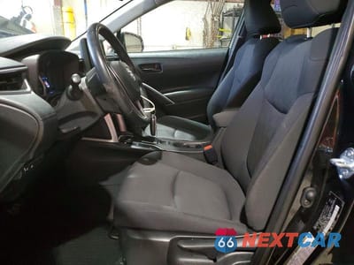 Zdjęcie 7 z 14 samochodu: 2022 TOYOTA COROLLA CROSS LE VIN:7MUBAABG0NV011175 - miniatura