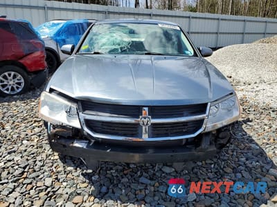 Piąte zdjęcie samochodu w środku: 2010 DODGE AVENGER R VIN:1B3CC5FB7AN168105 - miniatura