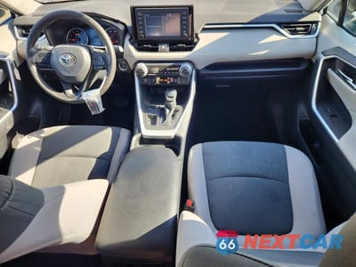 Zdjęcie 8 z 12 samochodu: 2019 TOYOTA RAV4 XLE VIN:2T3W1RFV2KW044708 - miniatura