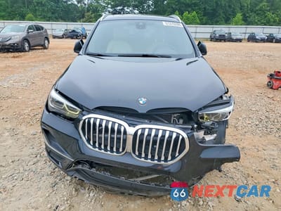 Piąte zdjęcie samochodu w środku: 2021 BMW X1 SDRIVE28I VIN:WBXJG7C07M5S50772 - miniatura