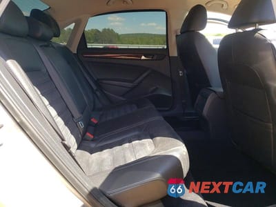 Zdjęcie 10 z 12 samochodu: 2012 VOLKSWAGEN PASSAT SEL VIN:1VWCP7A38CC091982 - miniatura