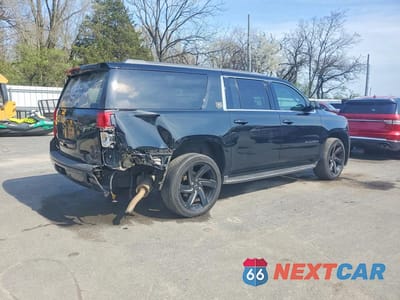 Trzecie zdjęcie samochodu z tyłu: 2018 CHEVROLET SUBURBAN K1500 LT VIN:1GNSKHKC3JR116645 - miniatura