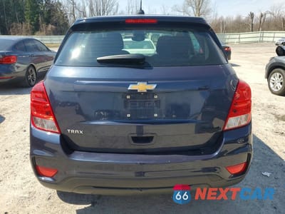 Zdjęcie 6 z 13 samochodu: 2019 CHEVROLET TRAX LS VIN:3GNCJKSB8KL167207 - miniatura