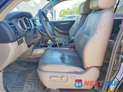 Zdjęcie 7 z 12 samochodu: 2005 TOYOTA 4RUNNER LIMITED VIN:JTEBT17R650050933 - miniatura