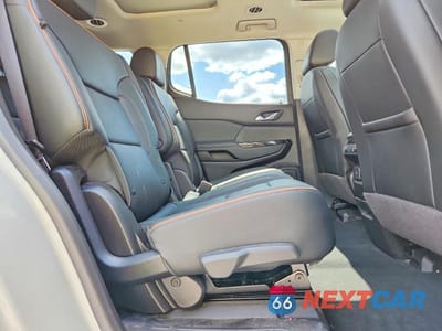Zdjęcie 11 z 13 samochodu: 2021 GMC ACADIA AT4 VIN:1GKKNLLS8MZ206374 - miniatura