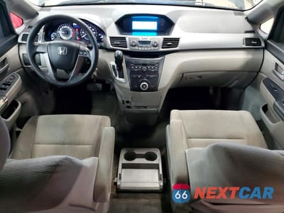 Zdjęcie 8 z 13 samochodu: 2012 HONDA ODYSSEY LX VIN:5FNRL5H28CB097696 - miniatura