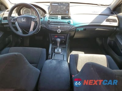 Zdjęcie 8 z 13 samochodu: 2009 HONDA ACCORD VIN:JHMCP26459C008037 - miniatura