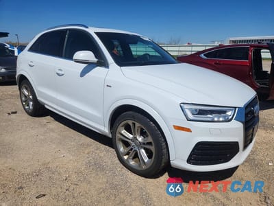 Czwarte zdjęcie samochodu z boku: 2016 AUDI Q3 PRESTIGE VIN:WA1GFCFSXGR011787 - miniatura