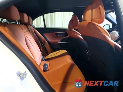Zdjęcie 10 z 13 samochodu: 2025 MERCEDES-BENZ C 300 VIN:W1KAF4GB3SR289557 - miniatura
