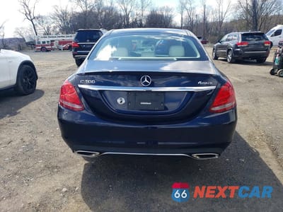 Zdjęcie 6 z 11 samochodu: 2016 MERCEDES-BENZ C 300 4MATIC VIN:55SWF4KB5GU099374 - miniatura
