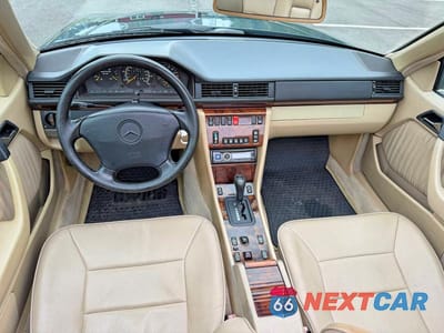 Zdjęcie 9 z 10 samochodu: 1995 MERCEDES-BENZ E 320 VIN:WDBEA66E8SC282817 - miniatura
