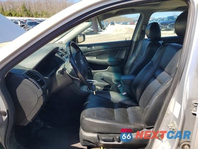 Zdjęcie 7 z 12 samochodu: 2007 HONDA ACCORD EX VIN:1HGCM56807A122021 - miniatura