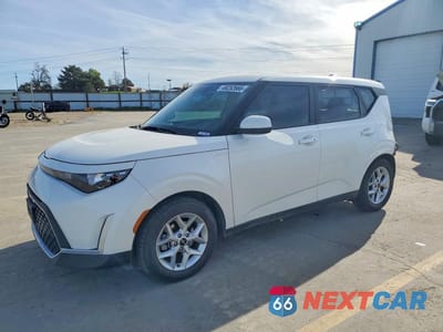 2023 KIA SOUL S KNDJ23AU6P7838391 - główne zdjęcie licytacji z USA - miniatura
