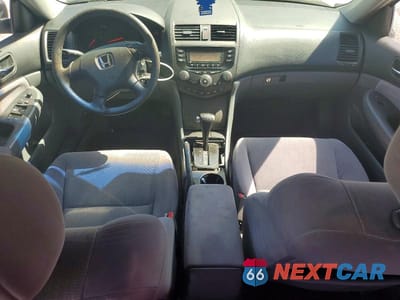 Zdjęcie 8 z 12 samochodu: 2004 HONDA ACCORD LX VIN:JHMCM56374C040529 - miniatura
