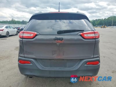 Zdjęcie 6 z 13 samochodu: 2018 JEEP CHEROKEE LATITUDE VIN:1C4PJLCB4JD518844 - miniatura