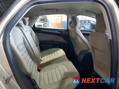 Zdjęcie 10 z 12 samochodu: 2017 FORD FUSION S VIN:3FA6P0G71HR378600 - miniatura