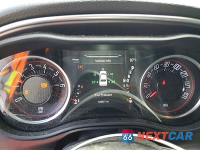 Zdjęcie 9 z 12 samochodu: 2017 DODGE CHALLENGER SXT VIN:2C3CDZAG7HH641031 - miniatura