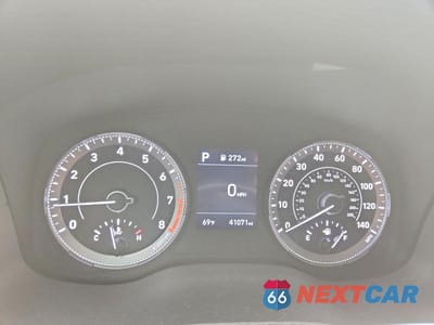 Zdjęcie 9 z 14 samochodu: 2021 HYUNDAI VENUE SEL VIN:KMHRC8A3XMU078317 - miniatura