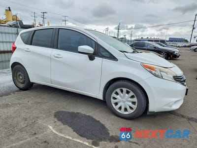Czwarte zdjęcie samochodu z boku: 2015 NISSAN VERSA NOTE S PLUS VIN:3N1CE2CP6FL400095 - miniatura
