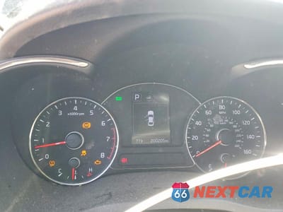 Zdjęcie 9 z 12 samochodu: 2017 KIA FORTE LX VIN:3KPFL4A75HE049315 - miniatura