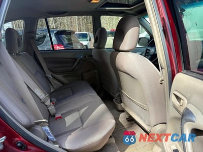 Zdjęcie 6 z 10 samochodu: 2005 TOYOTA RAV4 BASE VIN:JTEHD20V350069198 - miniatura